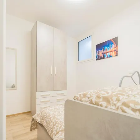 Apartment 267 - Casa Paradise B1, Nel Di Casarza A 15 Minuti D'auto Dal Mare - Parcheggio Privato Incluso *