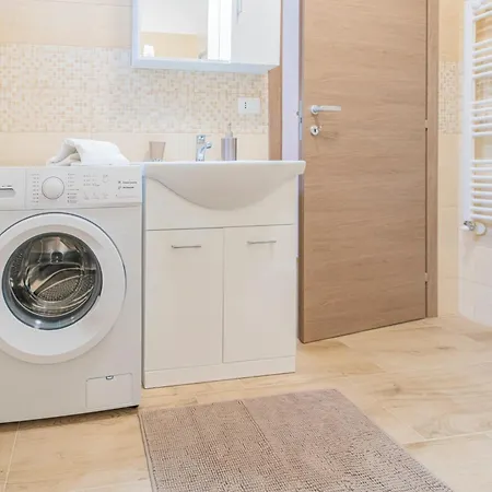 267 - Casa Paradise B1, Nel Di Casarza A 15 Minuti D'auto Dal Mare - Parcheggio Privato Incluso Appartement
